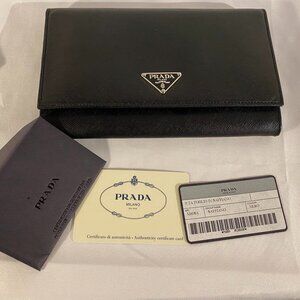 Authentic New in Box PRADA Saffiano Black Leather Zip Long Wallet Retail $1020